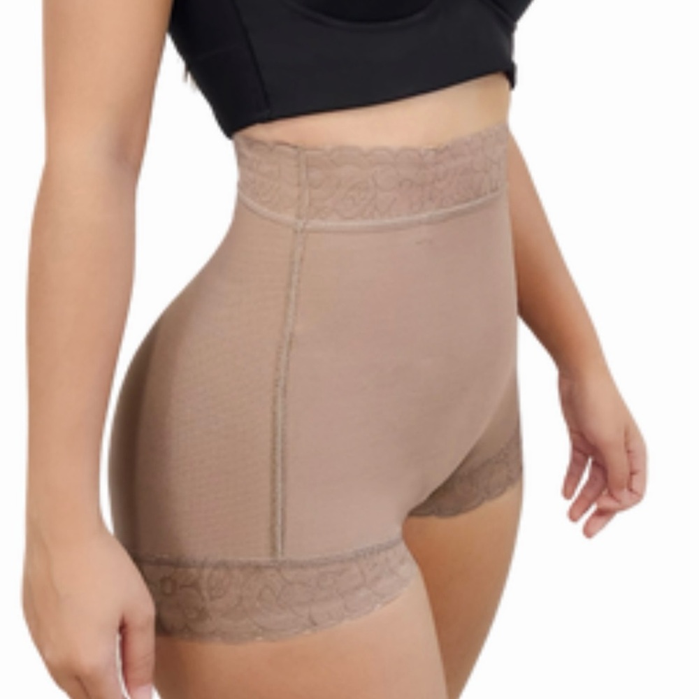 Elegant High-Waist Shaping Shorts - Picture 2 of 3